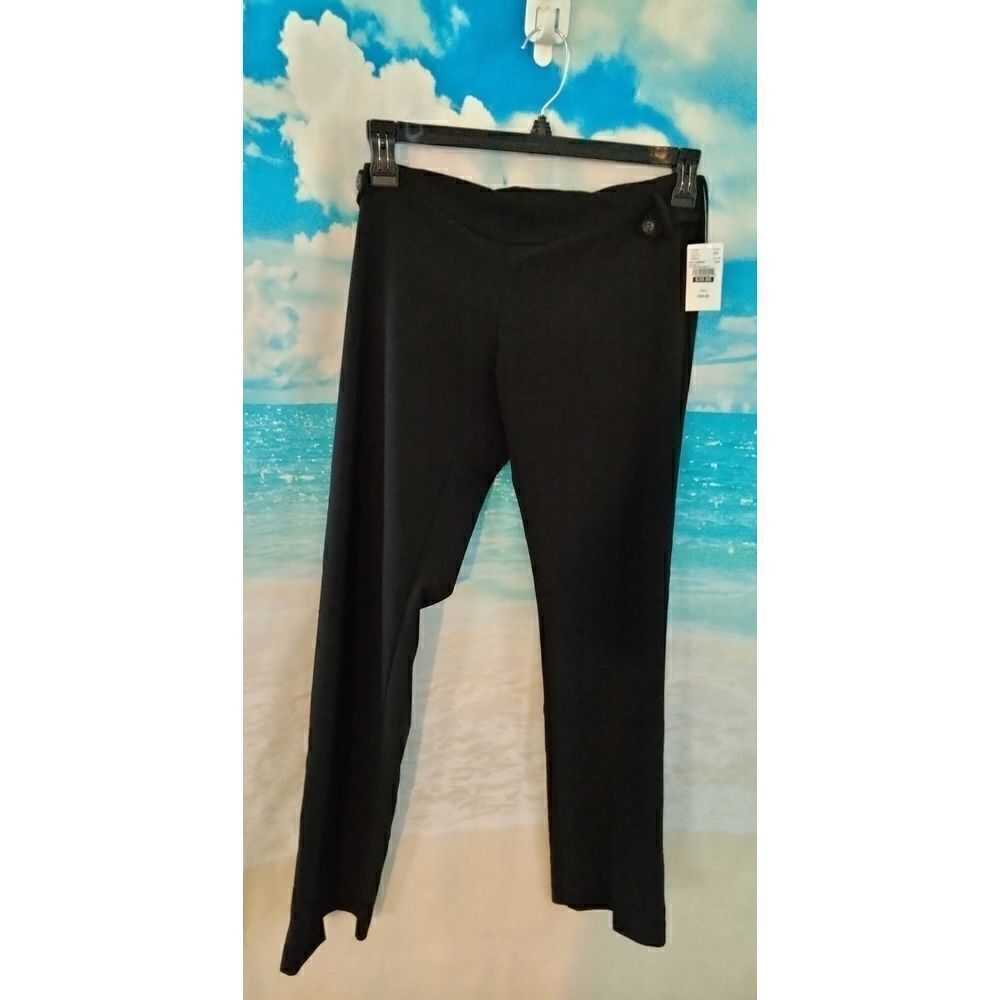 NWT: Motherhood Maternity woman's pant.